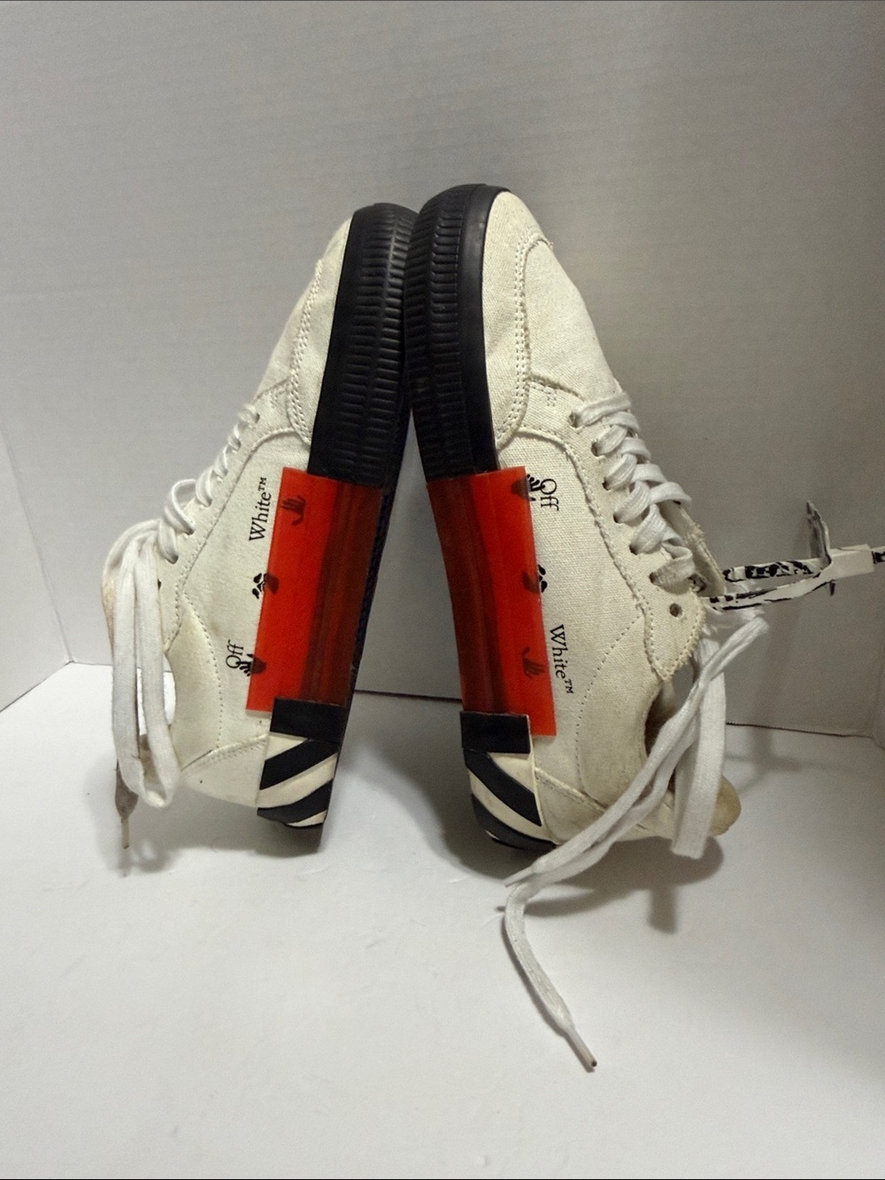 Off white canvas sneakers Size 50/US 9 (Need TLC) - Picture 11 of 17